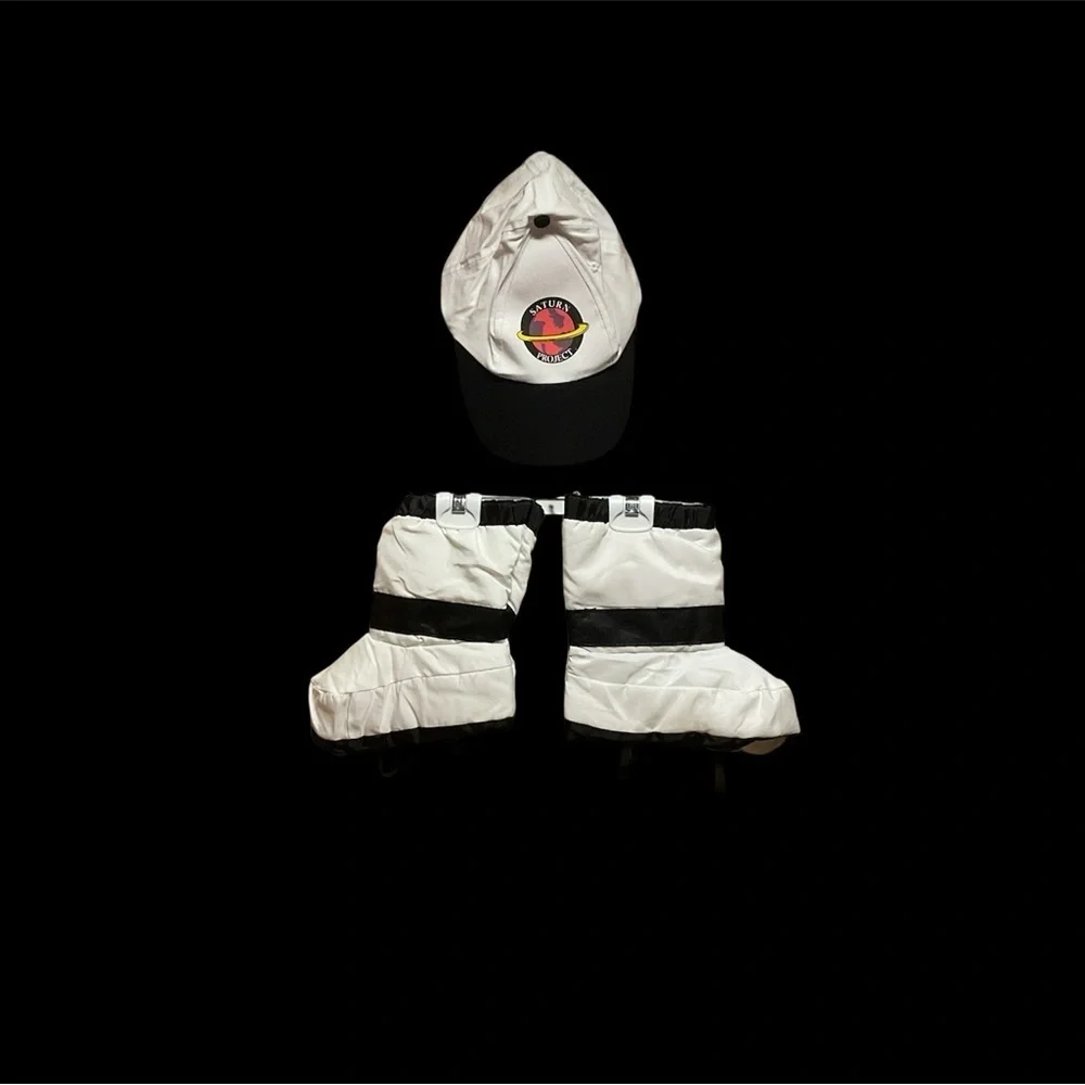 5 PIECE ASTRONAUTS COSTUMES ONE SIZE 8-10 ONE SIZE 4 WORN ONCE